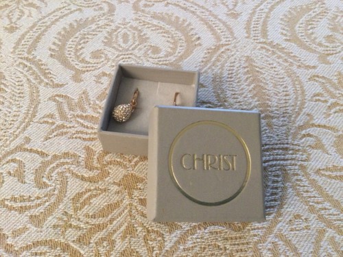Schmuckgeschenk gesucht - ,